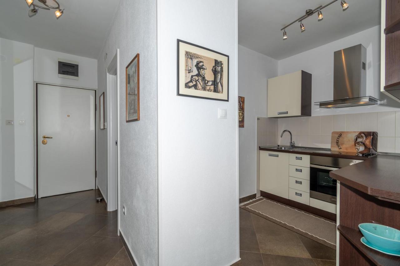 Trstenik Beach Apartment Split Buitenkant foto